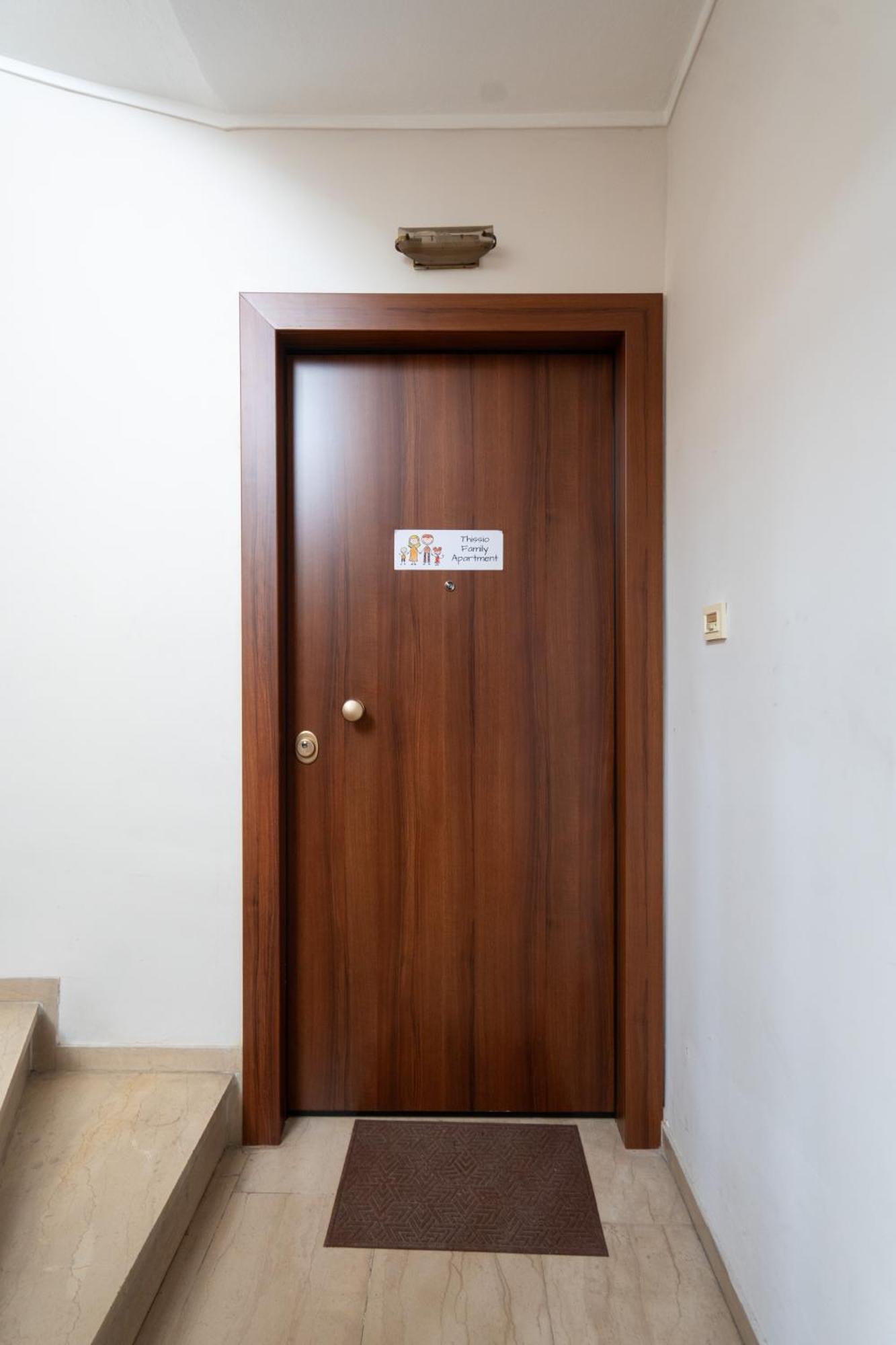 Thissio Family Apartment Athens Exterior photo